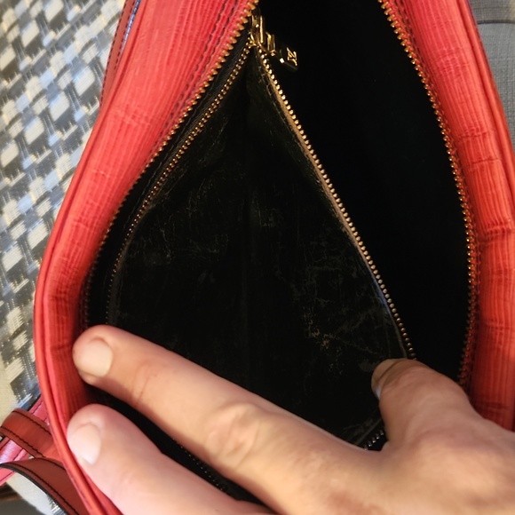 LV Trocadero Camera Bag, Castilian Red Epi Leather - Picture 14 of 17